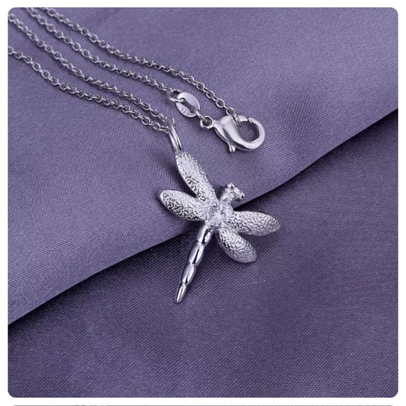 Dragonfly Silver Necklace 18” NEW 🌷 - Picture 7 of 10